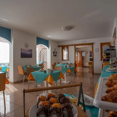 Hotel Eliani 3*