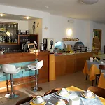 伊利亚尼酒店 格拉多