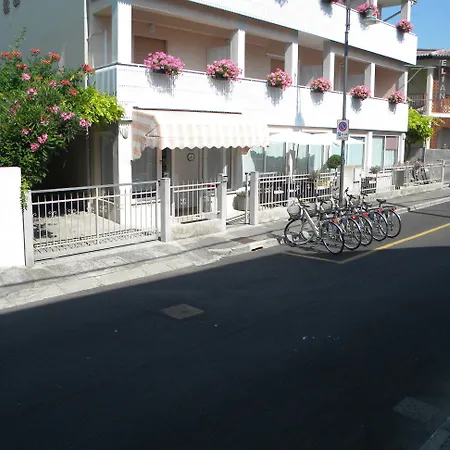 Hotel Eliani 3*