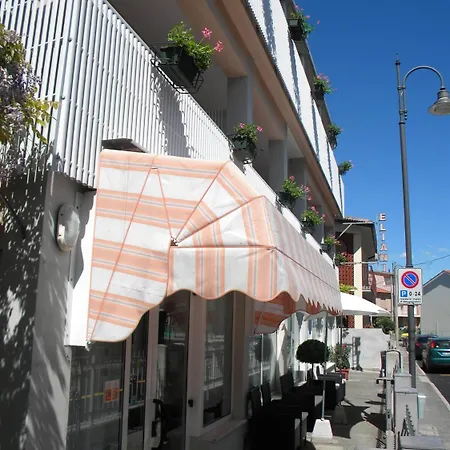 Hotel Eliani 3*