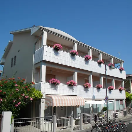 Hotel Eliani 3*