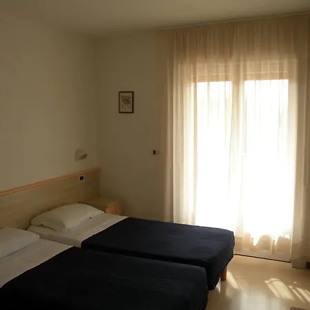 Hotel Eliani 3* Grado